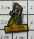 822 Pin's Pins / Beau Et Rare / SPORTS / CLUB CYCLISTE CYCLOSPORT NERIS LES BAINS - Cyclisme