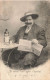 FANTAISIES - Hommes - Un Homme En Train De Manger Un Apéritif - Carte Postale Ancienne - Hommes