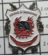 715A Pin's Pins / Beau Et Rare / POMPIERS / COURAGE ET DEVOUEMENT CS MOYEUVRE - Bomberos