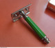 Delcampe - NÉCESSAIRE BOITIER DE TOILETTE SHANGHAI CHINA FLYING EAGLE SAFETY RAZOR RASOIR - Other & Unclassified