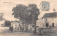 CORCIEUX (Vosges) - Place Du Marché - Café Fondrevay - Voyagé 1905 (2 Scans) - Corcieux
