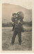 Royaume-Uni - Angleterre - KESWICK  - A Lakeland Dalesman - Berger Portant Un Mouton Sur Les épaules - Altri & Non Classificati