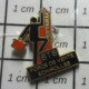 713H Pin's Pins / Beau Et Rare / ADMINISTRATIONS /  BTS FORCE DE VENTE ECHIROLLES - Administraties