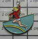 1516B Pin's Pins : BEAU ET RARE : SPORTS / HANDBALL MASCULIN OU FEMININ - Pallamano