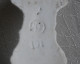 Ancien Bénitier Christ En Croix, Porcelaine, Céramique ? - Art Religieux