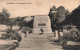 FRANCE - Cravant - Vue Sur Le Monument Aux Morts - Une Tombe - Carte Postale Ancienne - Auxerre