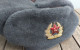 Delcampe - Colbacco Sovietico Armata Rossa Del 1984 Tg. Large Originale Marcato Mai Usato - Hoeden