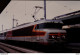 Photo Diapo Diapositive Slide TRAIN Wagon Locomotive Electrique SNCF 6557 Le 15/03/1996 VOIR ZOOM - Diapositives