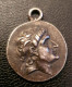 Belle Médaille Argent Faite D'une Pièce De Monnaie Grecque Antique (authentique ?) - Onbekende Oorsprong