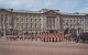 AK 206360 ENGLAND - London - Guards Arriving At Buckingham Palace - Buckingham Palace