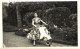 N36 - AUTOMOBILE - Carte Photo - Une Jolie Jeune Femme Pose Fièrement Sur Une Vespa - Moto