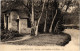 CPA RAMBOUILLET Le Parc - Les Coquillages Et La Riviere (1384930) - Rambouillet