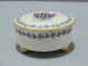 Delcampe - - PETITE BOITE PORCELAINE A PILULES SOUVENIR BERCK PLAGE Fleurs Bleues LIMOGES  E - Koffer