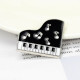 Pin's NEUF En Métal Pins - Piano Musique Music - Musique