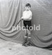 Delcampe - 20 NEGATIVES SET 1960s WOMAN FEMME BOY GIRL BABY PORTUGAL AMATEUR 60mm NEGATIVE NOT PHOTO FOTO - Non Classificati