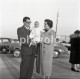 Delcampe - 20 NEGATIVES SET 1960s WOMAN FEMME MAN BEACH PLAGE STRAND BABY PORTUGAL AMATEUR 60mm NEGATIVE NOT PHOTO FOTO - Non Classificati