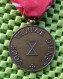 Medaille -  Nederlandse Rode Kruis , Voor Trouwe Dienst.  -  Original Foto  !!  Medallion  Dutch - Autres & Non Classés