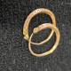 Delcampe - Ancienne Paire De Boucles D'oreilles Artisanales Motif Croix Métal Inderterminé Pas De Poincon - Earrings