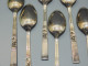 Delcampe - - BOITE COFFRET 12 PETITES CUILLERES METAL Argenté COMMUNITY Collection      E - Silverware