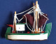 Delcampe - Maquette Bateau Chalutier Miniature Bois Ancien Vintage - Autres & Non Classés