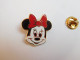 Superbe Pin's  , Disney ,  Minnie , Petit Modèle , Non Signé - Disney