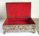 Delcampe - Lade 400 - COFFRET EN MÉTAL MOTIF CHINOIS - METALEN KOFFER  MOTIEF CHINEES - 19 X 12 X 7 CM - 950 GRAM - Dozen