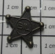 1122 Pin's Pins / Rare Et De Belle Qualité / POLICE / ETOILE DE SHERIF BIL - Police