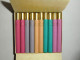 Delcampe - Paquet Cigarette Anciennes Sobranie Coctail 5 Couleurs 5 Gay Colours Sous Cellophane Made In England Années 1960 - Schnupftabakdosen (leer)