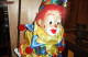 Delcampe - * Pantin Clown En Tissu, Sur Sa Balançoire (à Suspendre) -Tête En Biscuit - Bambole