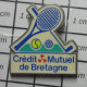 511D Pin's Pins / Beau Et Rare / BANQUES / CREDIT MUTUEL DE BRETAGNE RAQUETTE CLUB GOLF BALLES - Banques