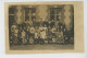 HÉBÉCOURT - ÉCOLE - Carte Photo De Classe Enfants Posant Avec Leur Maîtresse - Inscription Sur Ardoise "HÉBÉCOURT 1918" - Hébécourt