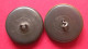 2 Boutons Cavalière Montant En Amazone  Vènerie? De Livrée ? Métal  Façon Vieux Bronze Diam 3.2 Cm Dos Scanné Buttons - Boutons