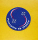 TISSU PATCH :  PATROUILLE DE FRANCE , VOLTIGE  , DIAMETRE 9 CM , BON ETAT VOIR PHOTOS . POUR TOUT RENSEIGNEMENT ME CONTA - Escudos En Tela