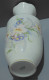 Delcampe - -VASE PORCELAINE De LIMOGES Signé DELAGE BOUQUET DE FLEURS Couleurs Pastels    E - Vazen