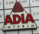 511D  Pin's Pins / Beau Et Rare / MARQUES / TRAVAIL TEMPORAIRE ADIA INTERIM Par PLESSIS - Markennamen