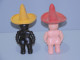 Delcampe - -2 ANCIENS POUPONS MINIATURES BEBE PISSEUR SOMBREROS CAOUTCHOUC JOUET VINTAGE   E - Sonstige & Ohne Zuordnung