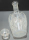 Delcampe - -JOLIE ANCIENNE CARAFE CRISTAL BACCARAT Un Bouchon Pas Au N° Décor INTAILLE   E - Vidrio & Cristal