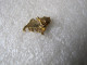 RARE  PIN'S  CARBURANTS  LOGO  AGIP     Email Grand Feu - Carburantes