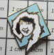 2017 Pin's Pins / Beau Et Rare / PERSONNES CELEBRES / ESKIMO AVEC LA TETE DE JACKIE CHAN JEUNE - Alimentation