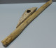 Delcampe - -ANCIEN OUTIL Fer Forgé TAILLEUR De PIERRE AVEC MANCHE ARTISANAL Gravé    E - Antike Werkzeuge