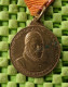 Medaille  : Vierde Eeuwfeest V/d Geboorte Van Willem Oranje 1933  -  Original Foto  !!  Medallion  Dutch - Adel