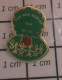 511B  Pin's Pins / Beau Et Rare / ADMINISTRATIONS / LE SOU DES ECOLES THIL ENFANTS RONDE ARBRE - Administraties