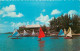 Antilles - Bermudes - Bermuda - Sunfish Sailboats Show Off Their Gaily Coloured Sails In Front Of Glencoe Guesf House, P - Bermudes