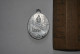 Ancienne Médaille ND Notre Dame De Beauraing Priez Pour Nous Pendentif Aluminium Alu Souvenir - Religion & Esotérisme