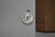 Ancienne Petite Médaille Adveniat Regnum Tuum Saint Hubert Priez Pour Nous Pendentif Alu Aluminium Souvenir - Godsdienst & Esoterisme