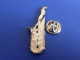 Pin's Saxophone Saxo - Instrument De Musique - En Relief (SE24) - Musique