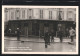 AK Courbevoie, Inondation 1910, Les Sauveteurs Place Victor Hugo  - Inondations