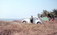 ANGOLA AFRICA  VW VOLKSWAGEN BEETLE KAFER ORIGINAL AMATEUR 35mm SLIDE PHOTO 1965 NB3937 - Diapositives