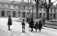 "Loudoun Square East, Cardiff,1950" Terraced Houses, Lord Marquis Of Bute, Docks, Lodgers, Butetown [CPM Nostalgia Card] - Gruppi Di Bambini & Famiglie