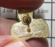 1415c Pins Pin's / Rare & De Belle Qualité  MARQUES / MONSIEUR PROPRE Se Croise Les Bras Quand Vous Bossez ! - Marche